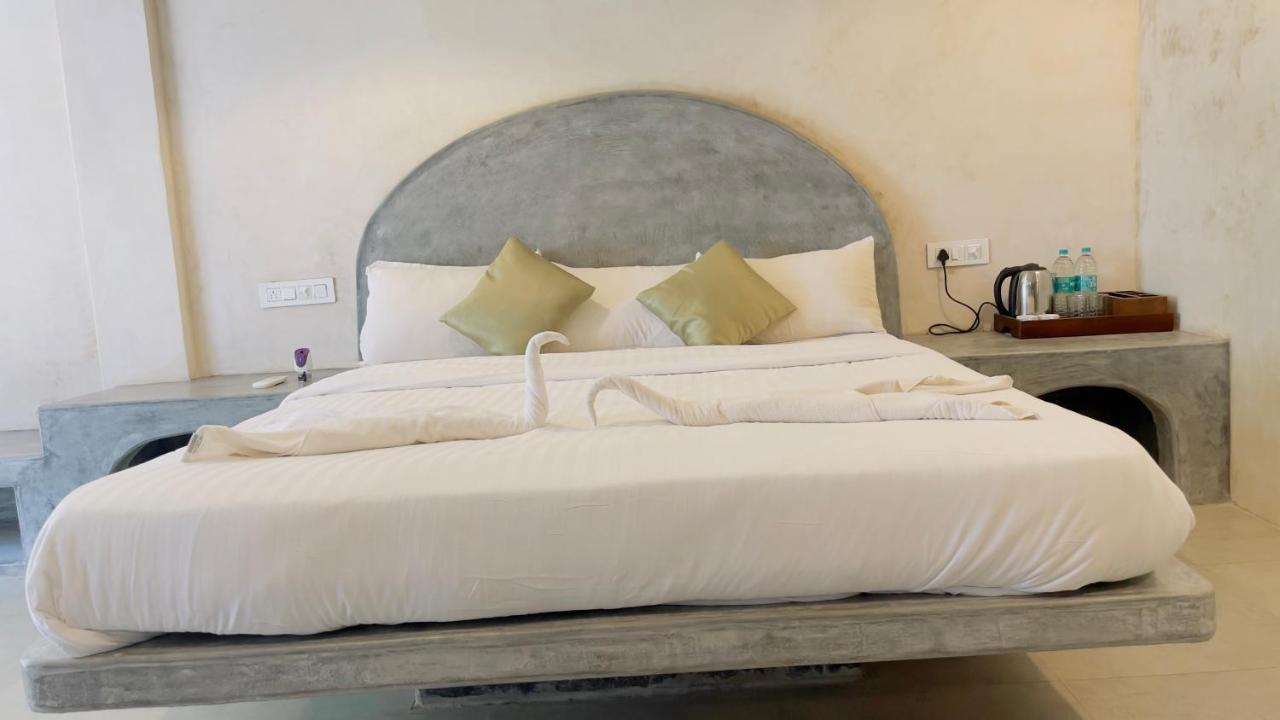 Tattvam On The Beach - Retreat And Spa Арамбол Екстериор снимка