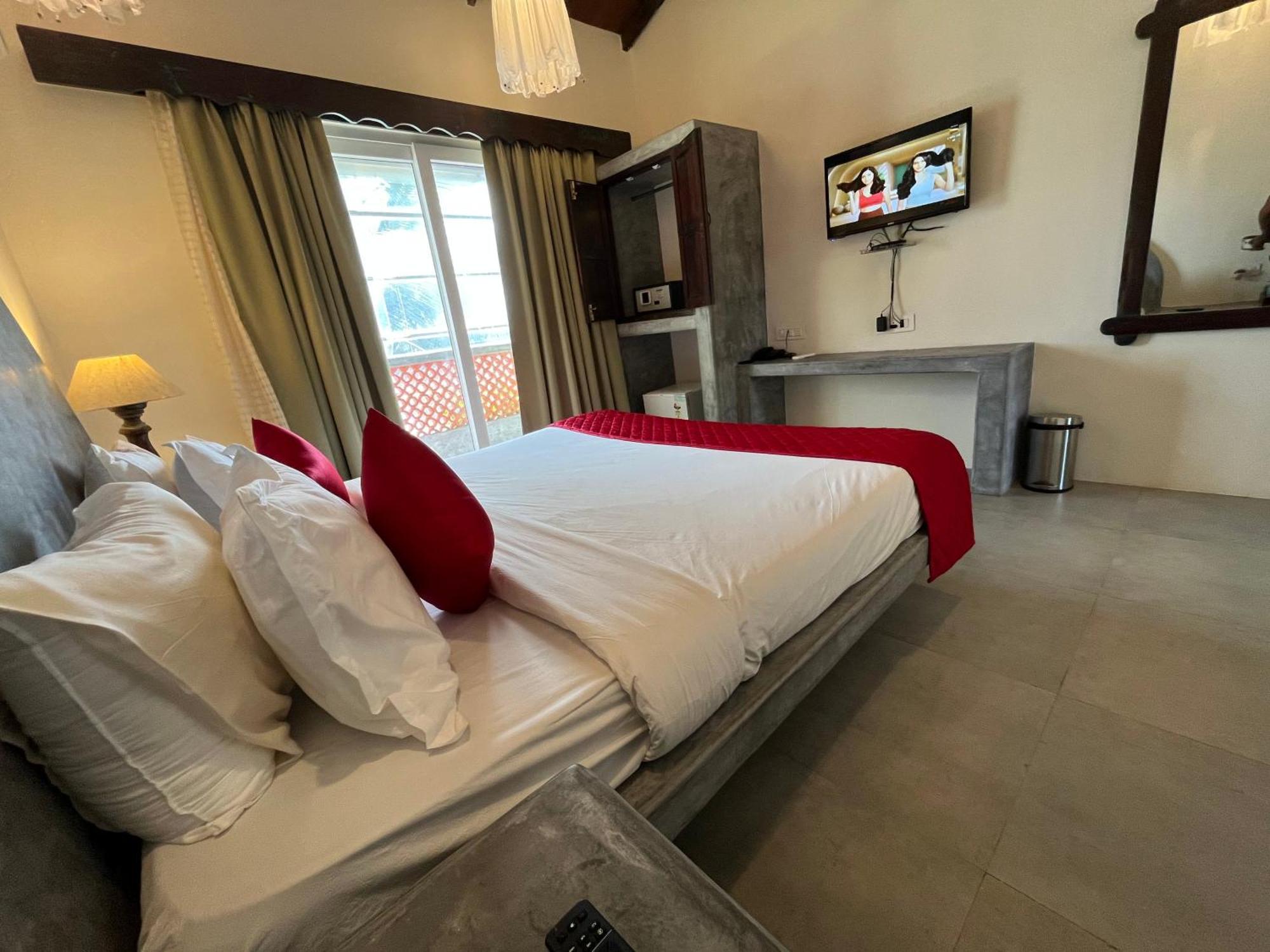 Tattvam On The Beach - Retreat And Spa Арамбол Екстериор снимка